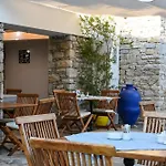 Marphe ホテル ダッチャ