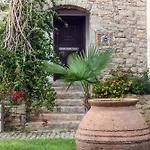 ホテル Marphe ダッチャ